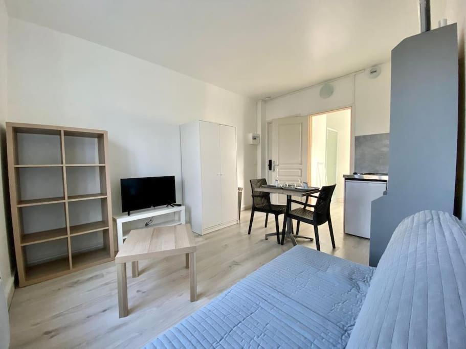 105 Studio Immeuble Perseverance Conflans-en-Jarnisy Exterior foto
